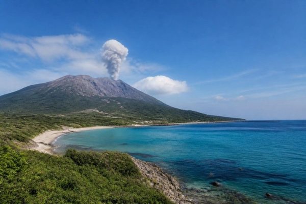 九州・沖縄の火山と海